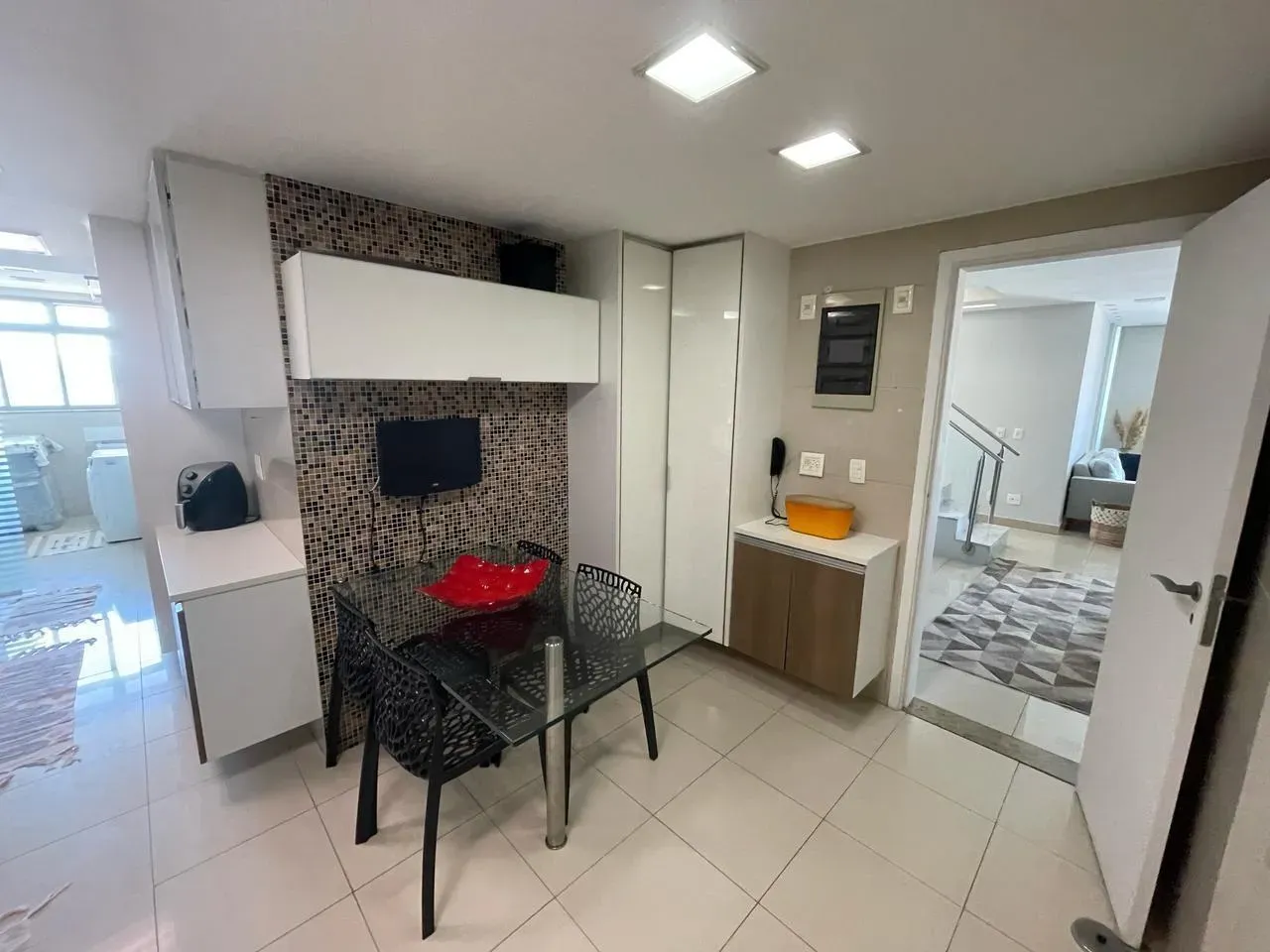 Furnished 350 m² apartment with 3 bedrooms and 6 baths — photo 31
