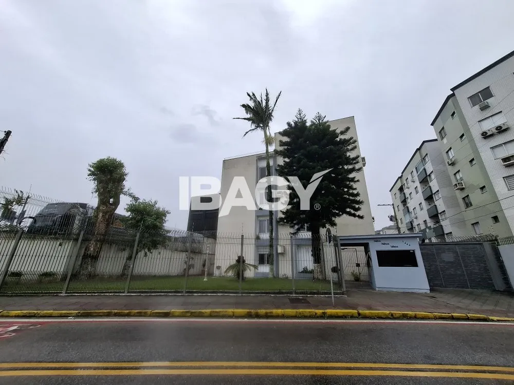 2-bedroom apartment with 1 bath and 72 m²