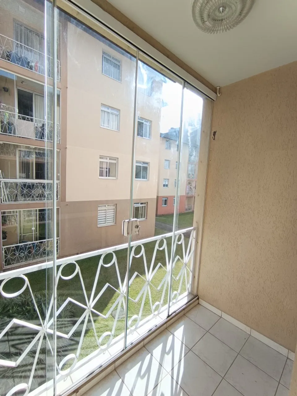 Apartamento de 3 quartos com varanda envidraçada, Capão Raso — photo 10