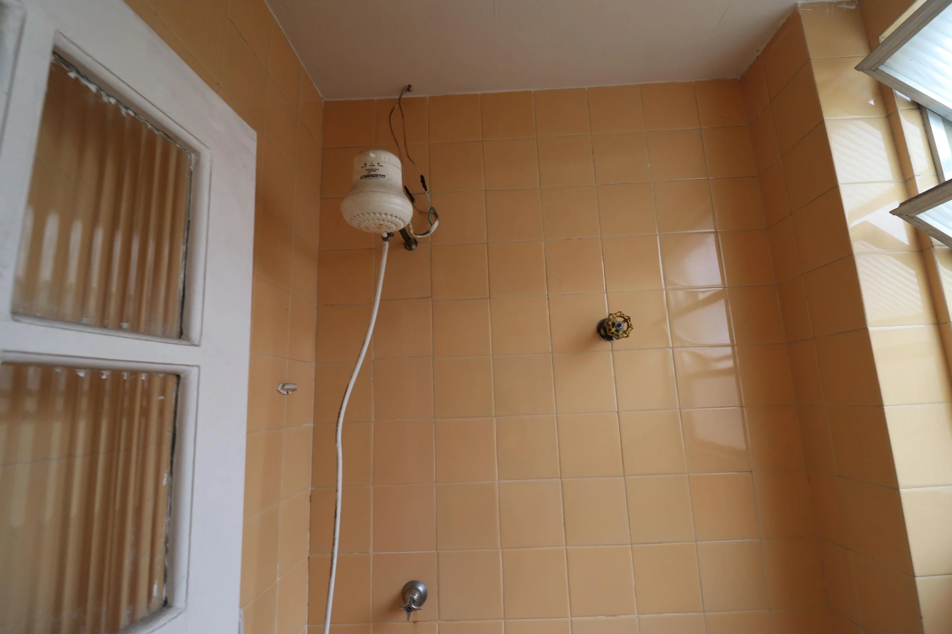 Washing machine in a 2-bedroom apartment, 70 m² — photo 28