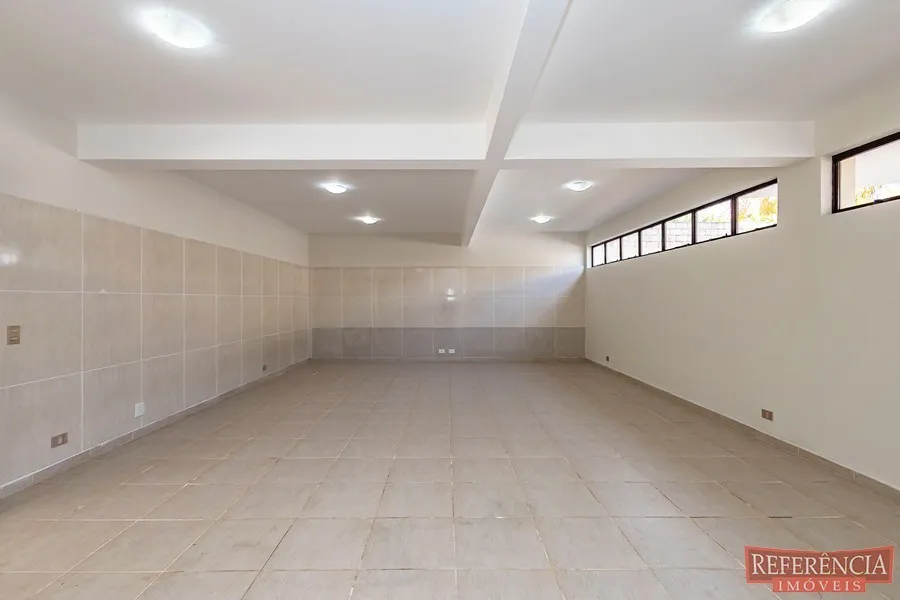 Condo house with 3 bedrooms and a closed kitchen — photo 45