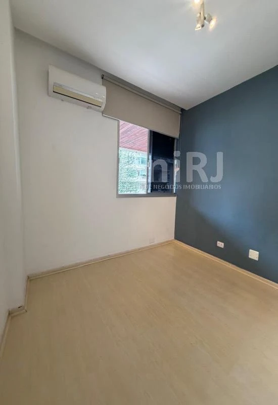 Apartamento de 2 quartos com banheira — photo 3