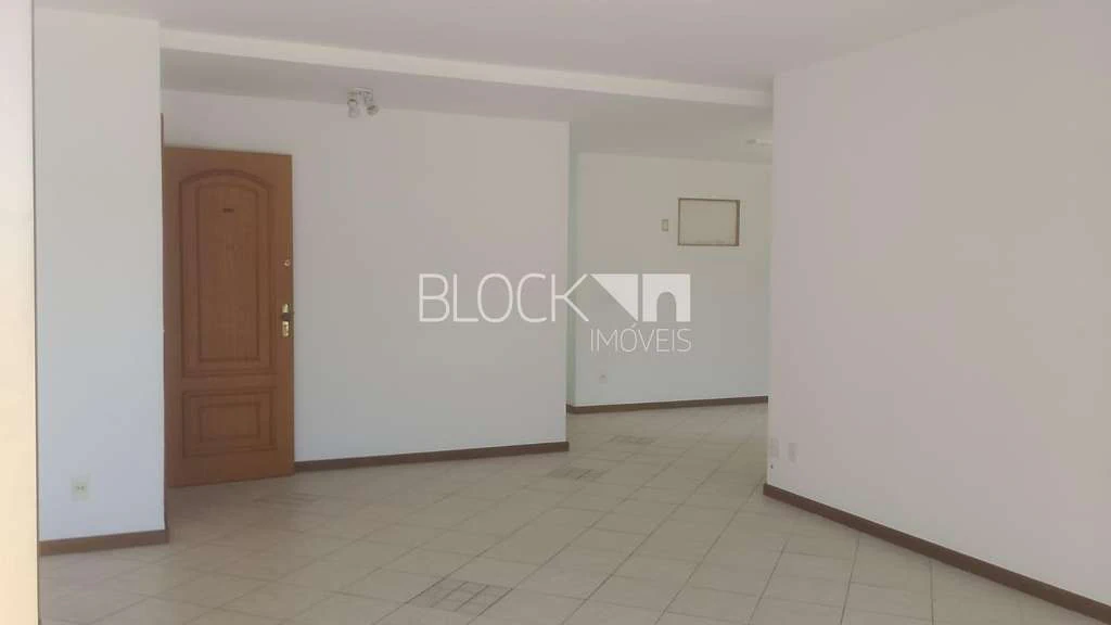 183 m² unfurnished apartment with 3 bedrooms and mountain view — photo 24