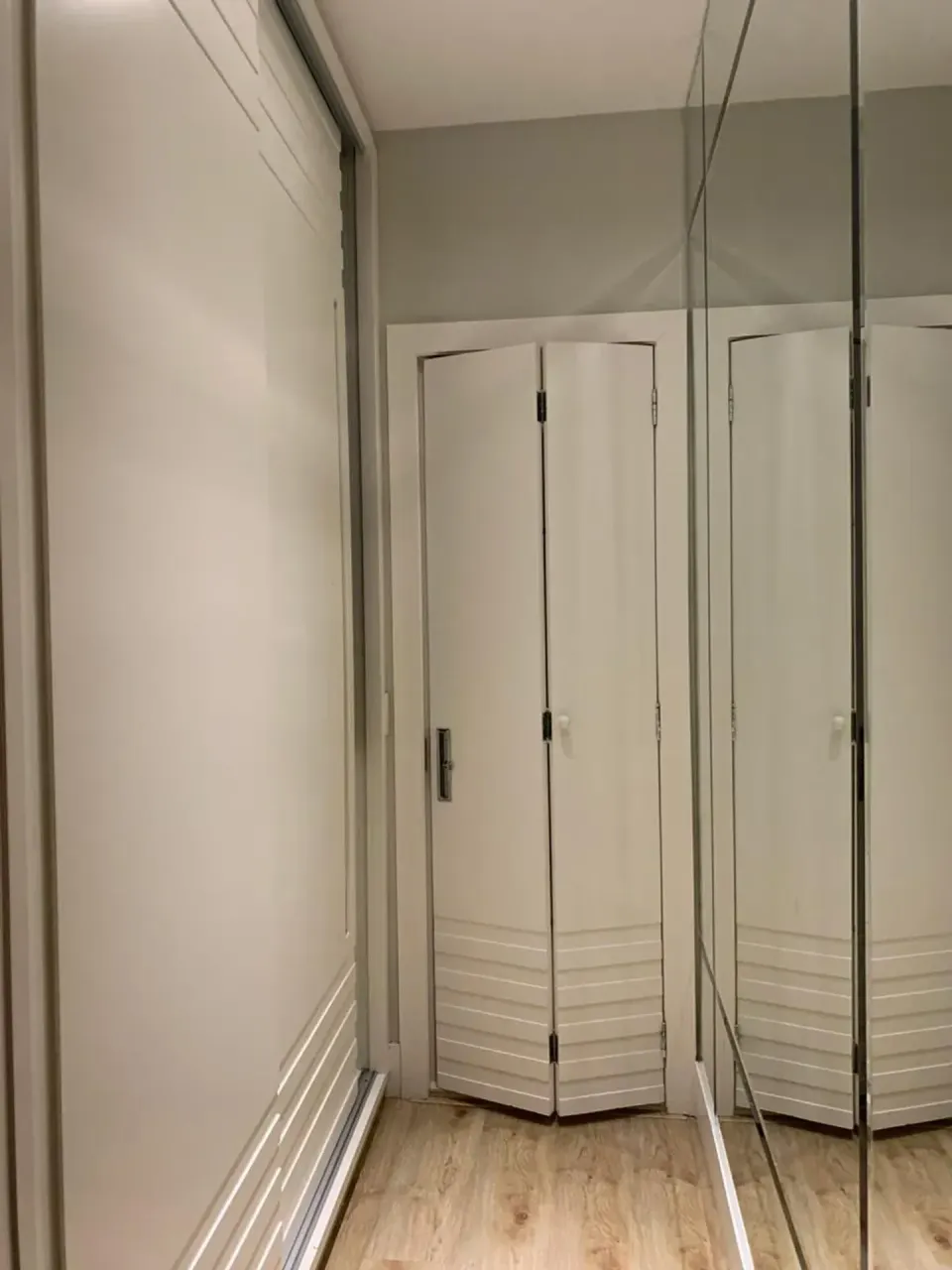 Unfurnished 2-bedroom apartment with 3 bathrooms and 107 m² — photo 15
