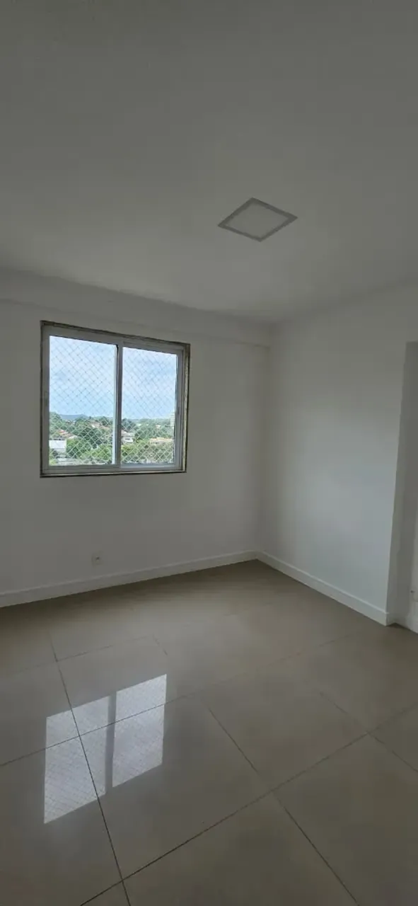 Apartamento con 4 dormitorios y balcón bien cuidado — photo 3