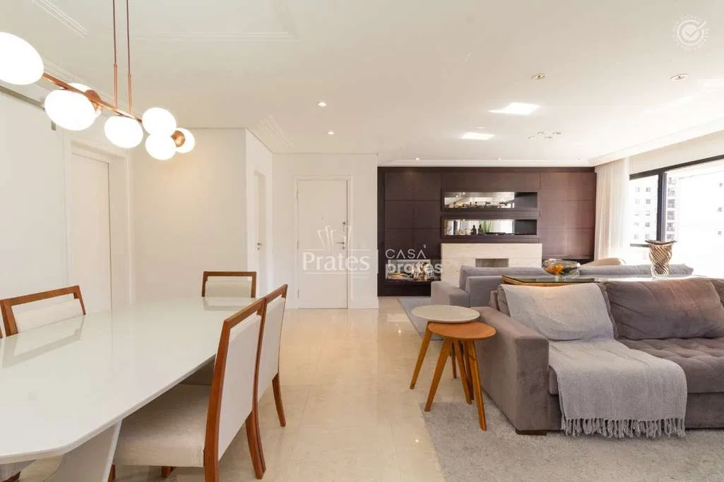 3-bedroom apartment with a bathtub — photo 11