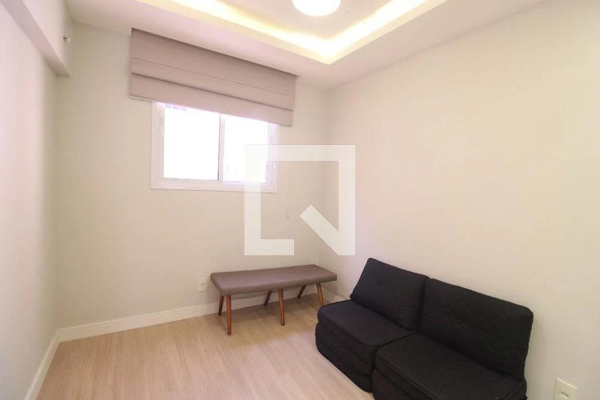Home office in a 2-bedroom apartment, 74 m² — photo 34