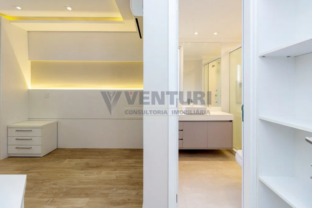 Apartment with 4 bedrooms, 3 parking spots and open kitchen — photo 11