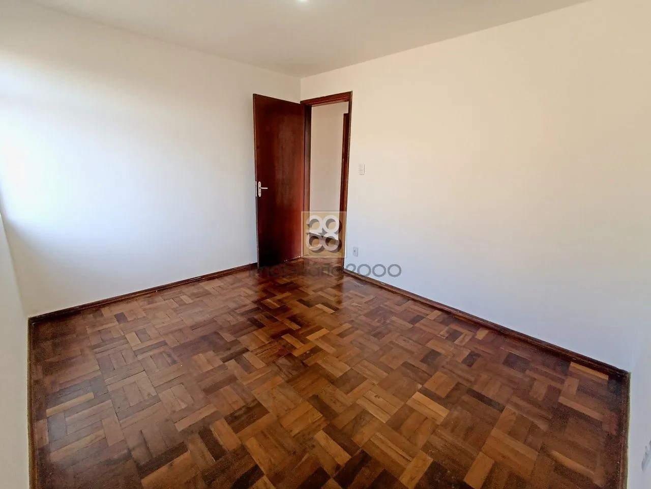 Wood or laminate floors in a 3-bedroom apartment, 60 m² — photo 15