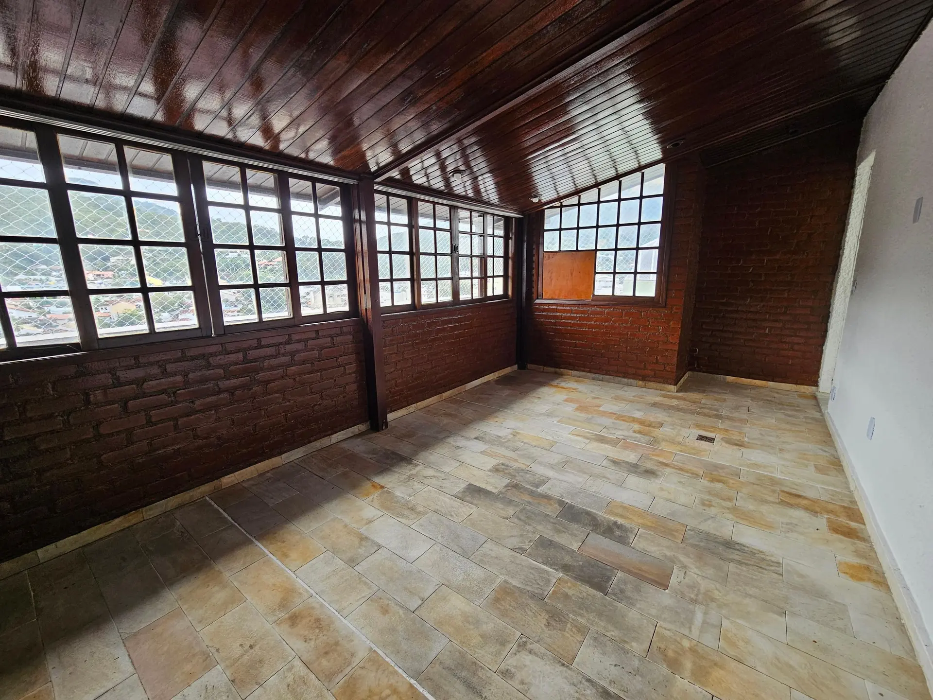 356 m² apartment with a water view and a home office — photo 8