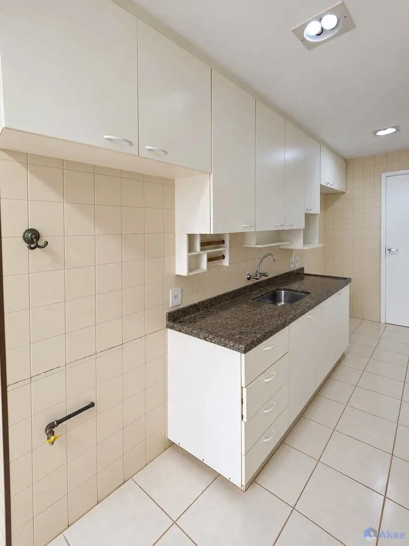 Apartamento de 2 quartos em condomínio com piscina aquecida — photo 10