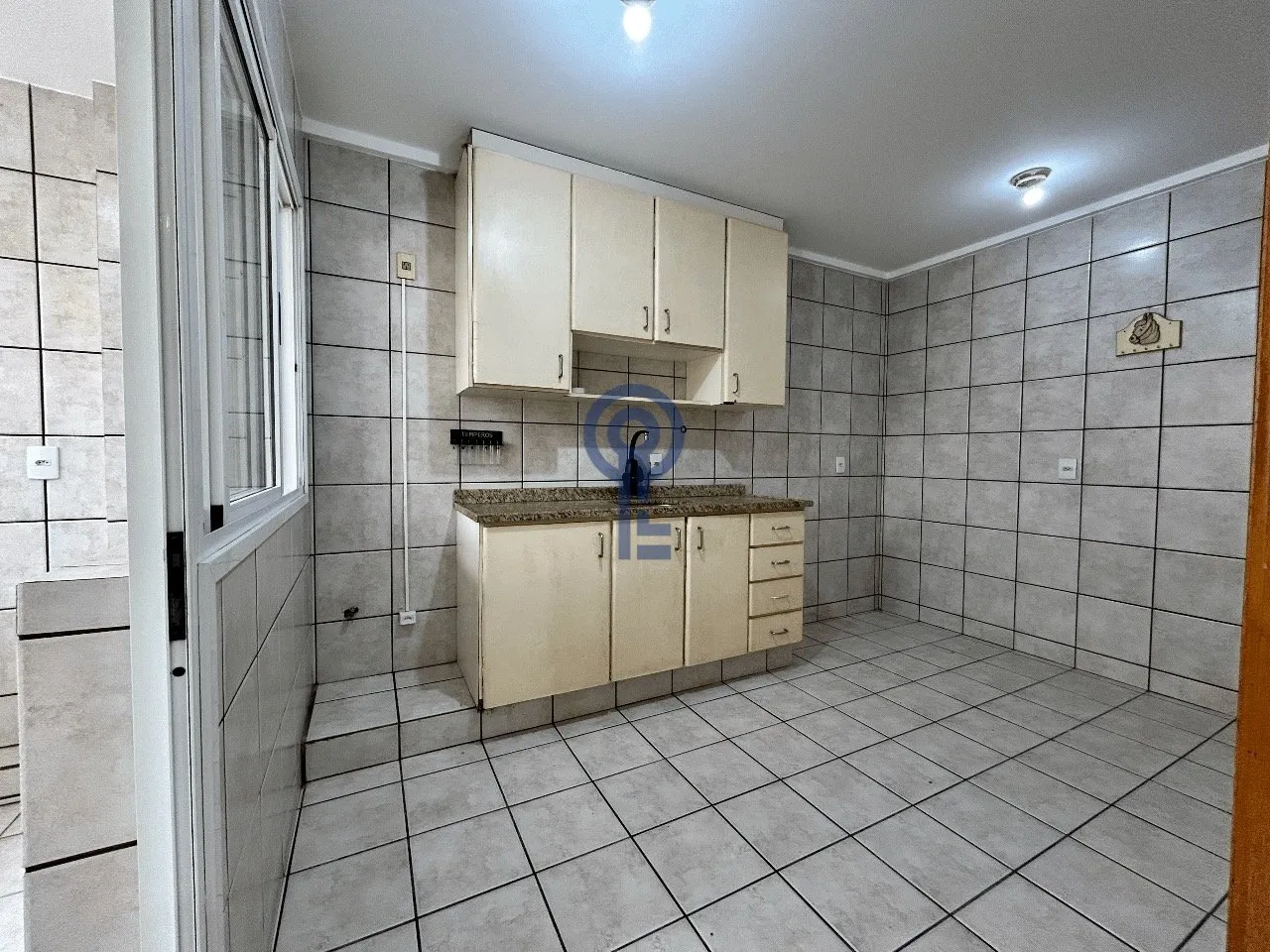 3-bedroom apartment with balcony, 1 en-suite and parking on 2nd — photo 2
