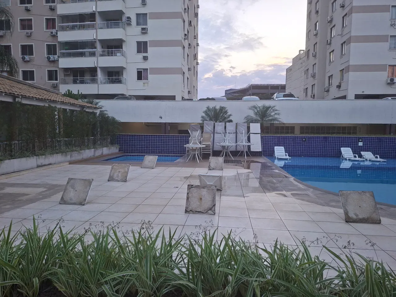 2-bedroom apartment with suite and private garden — photo 3