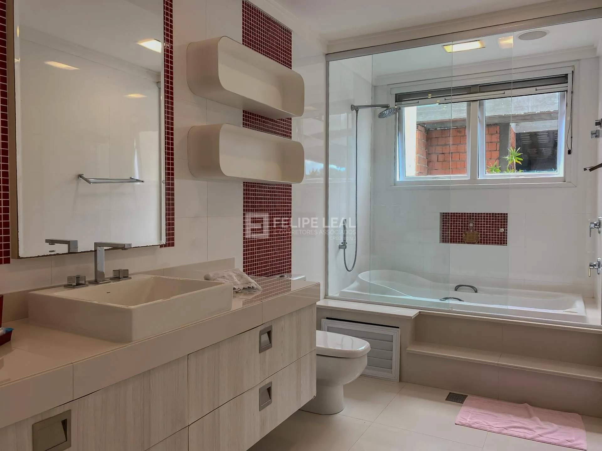 Casa em condomínio com 9 dormitórios e 8 suítes — photo 62