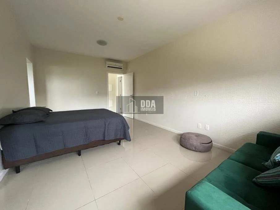 3-bedroom house, all with their own bathrooms, 260 m² — photo 3