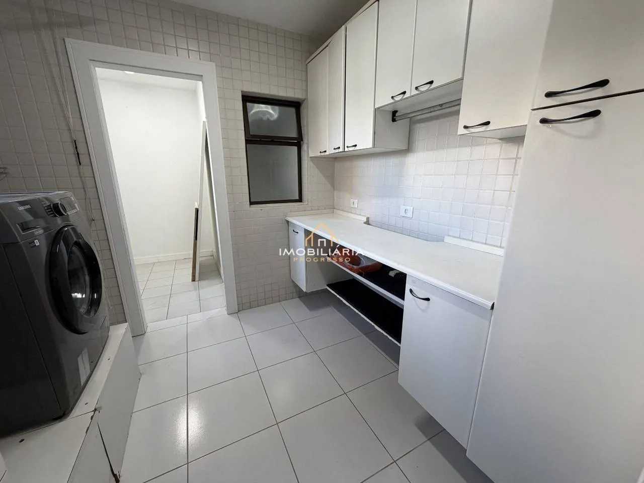 3-bedroom apartment with a home office in Curitiba — photo 58