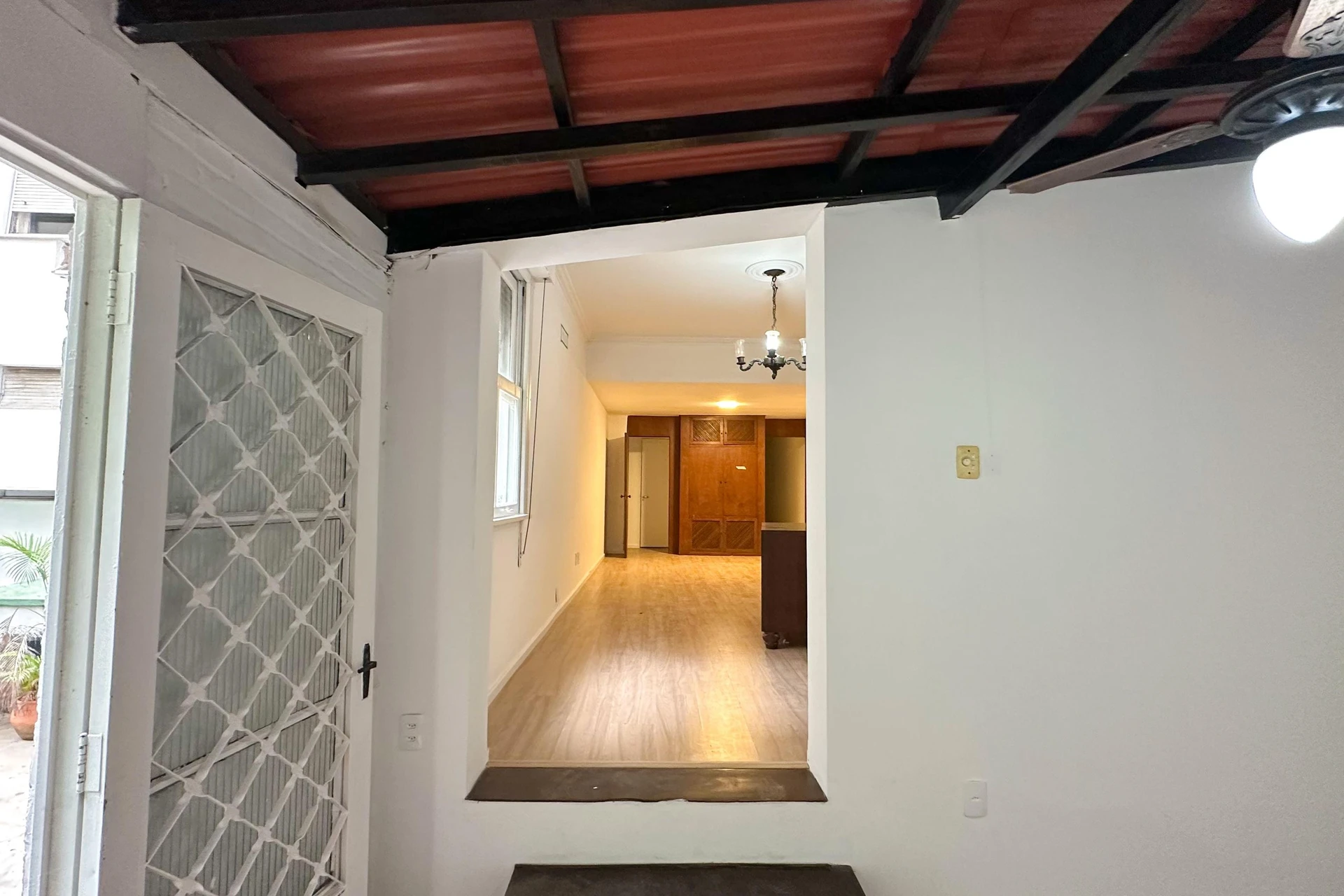 Washing machine in a 4-bedroom apartment, 168 m² — photo 11