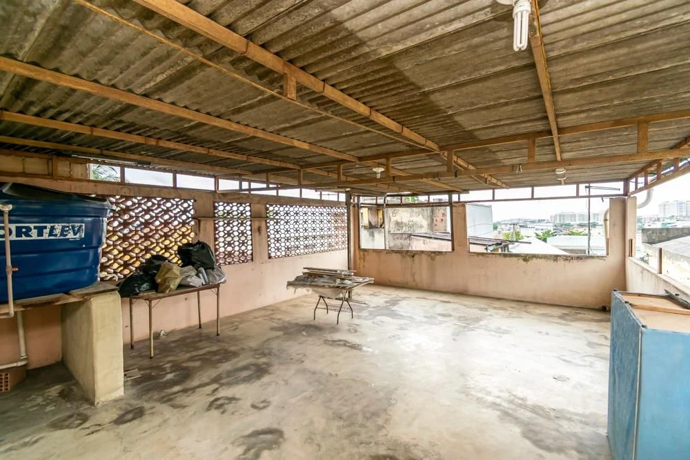 Furnished house with 5 bedrooms and a balcony — photo 15