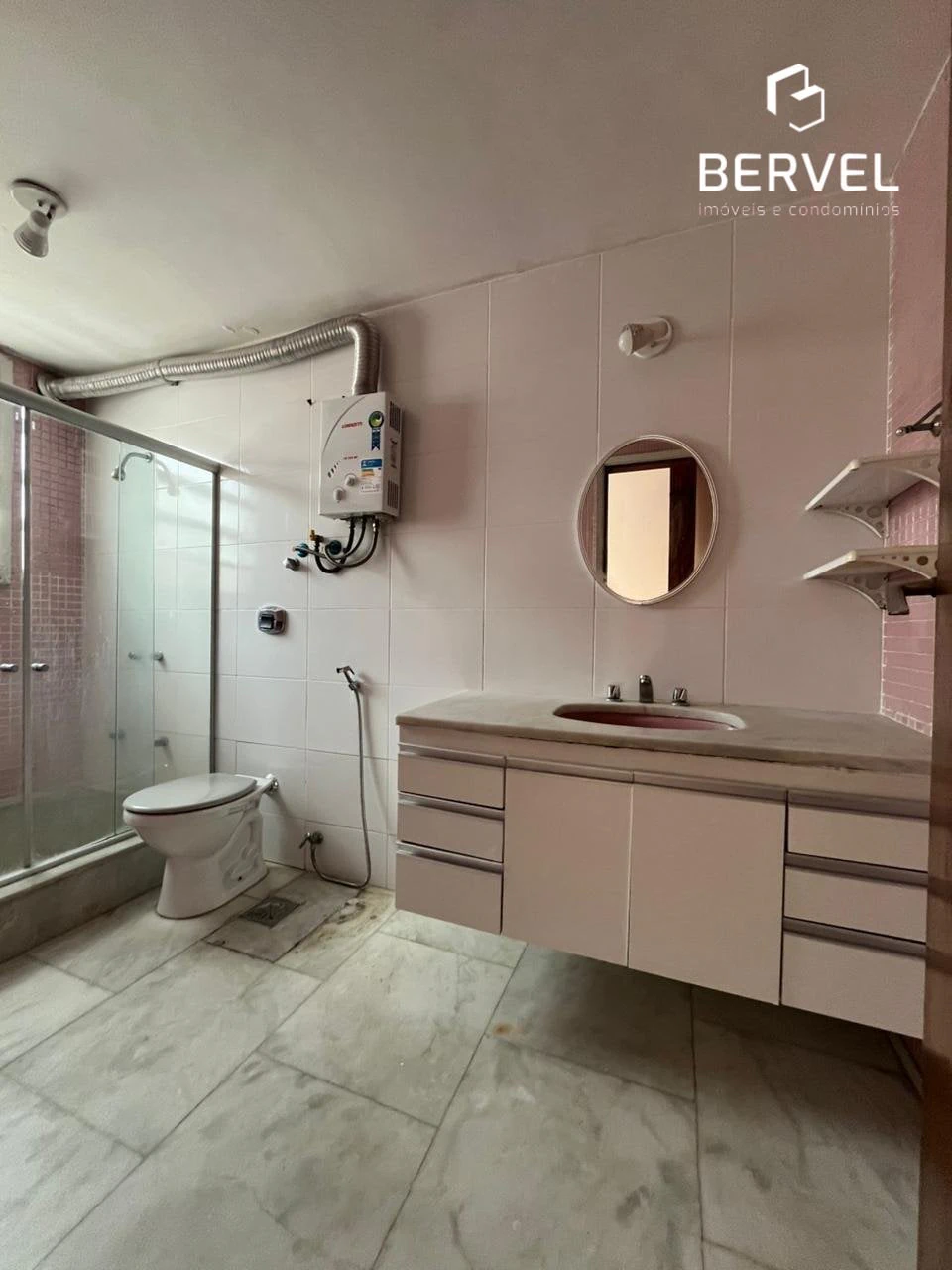 4-bedroom apartment with a suite, 160 m² — photo 24