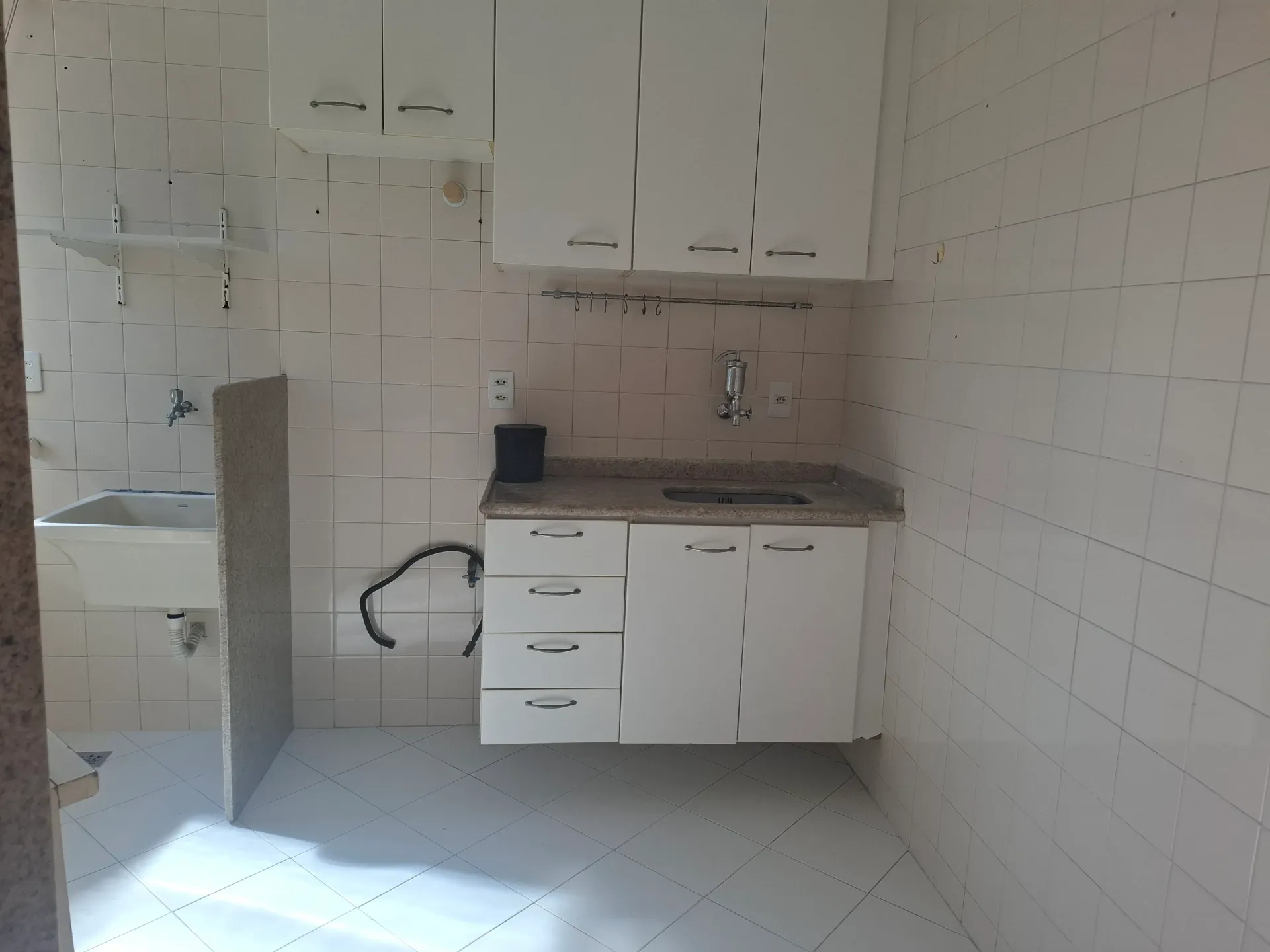 58 m² apartment with 3 bedrooms and 1 parking spot — photo 53