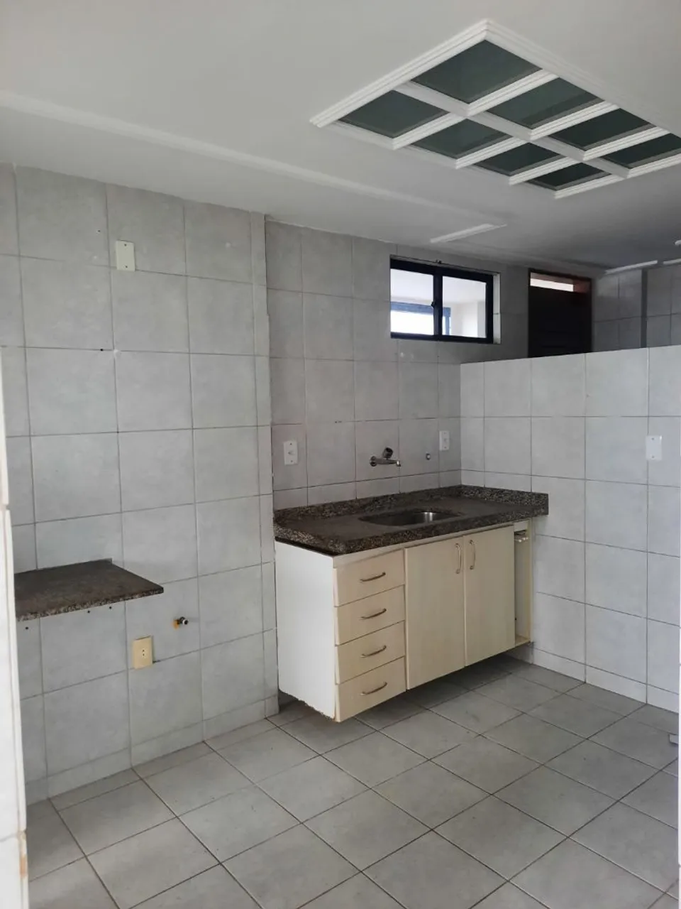 Квартира с 3 спальнями, 3 ванными и 2 парковками в крытом гараже — photo 15