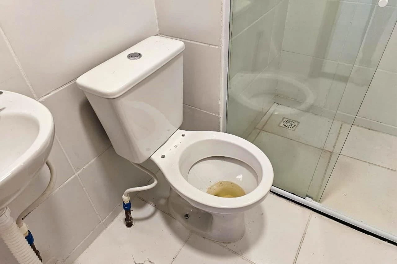 Apartamento de 2 quartos em condomínio com piscina — photo 12