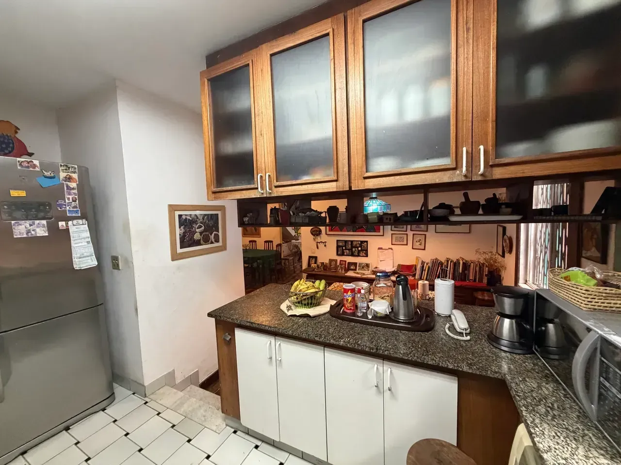 Furnished house with a balcony and 5 bedrooms overall — photo 4