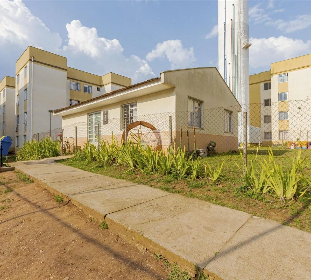 2-bedroom, 42 m² house in Curitiba — photo 27