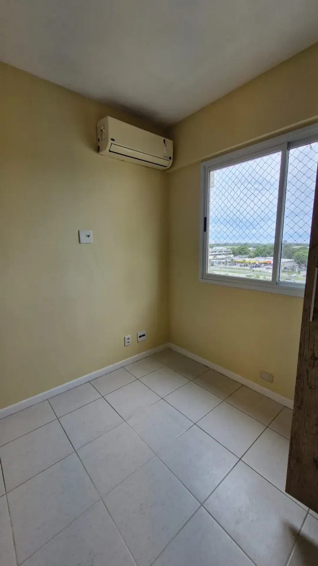 Apartment, 68 m², with a glass-enclosed balcony — photo 39