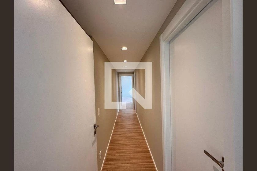 Rental apartment with 3 en-suite bedrooms and 130 m² — photo 38