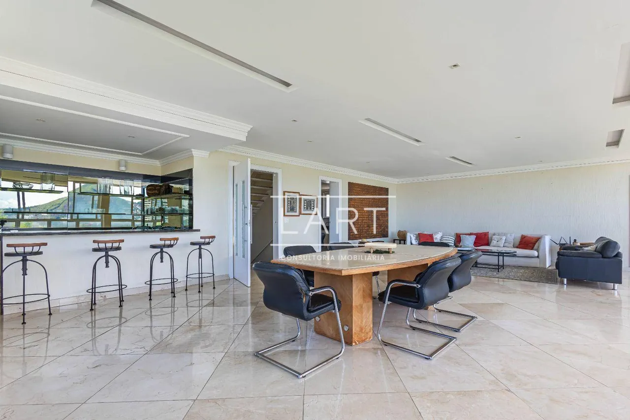 5-bedroom house with city and mountain views, 1250 m² — photo 4