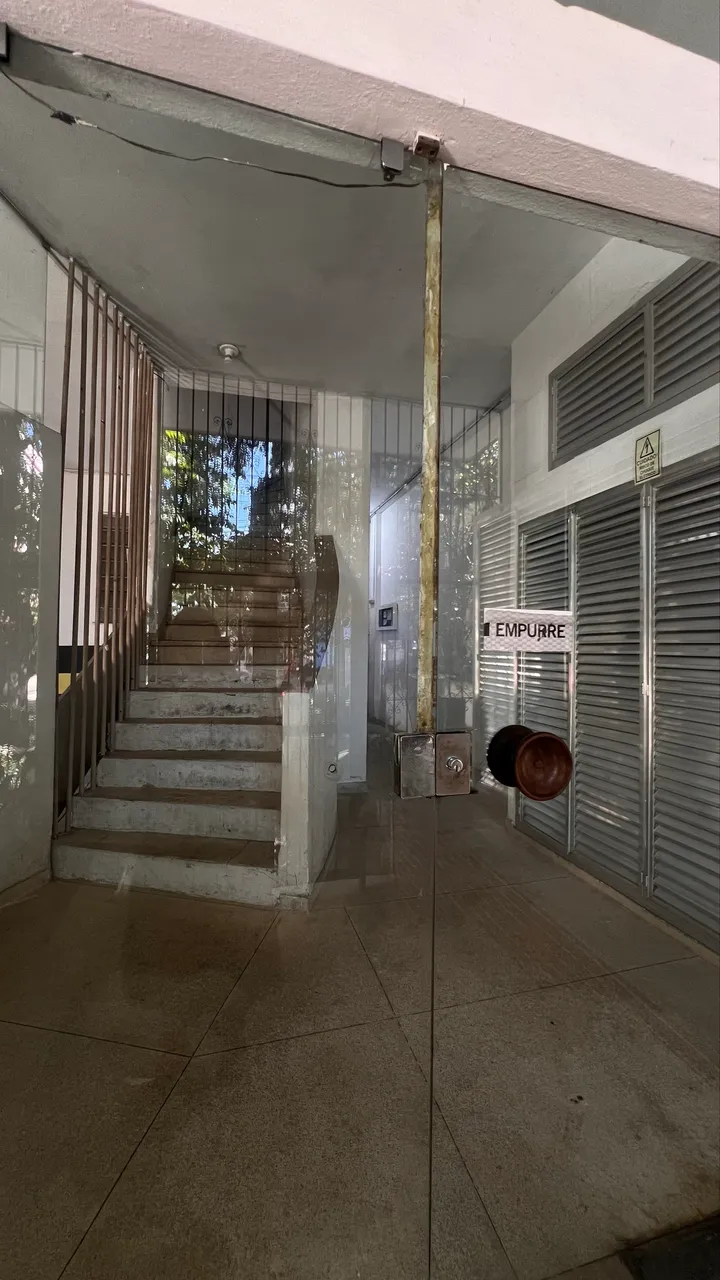 2-bedroom, 2-bath apartment with 1 parking space — photo 11