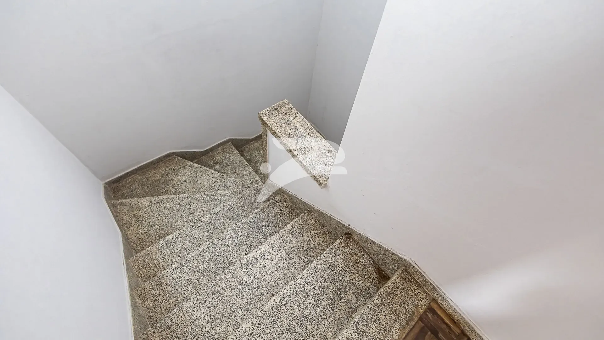 Wood or laminate floors in a 3-bedroom house, 69 m² — photo 14
