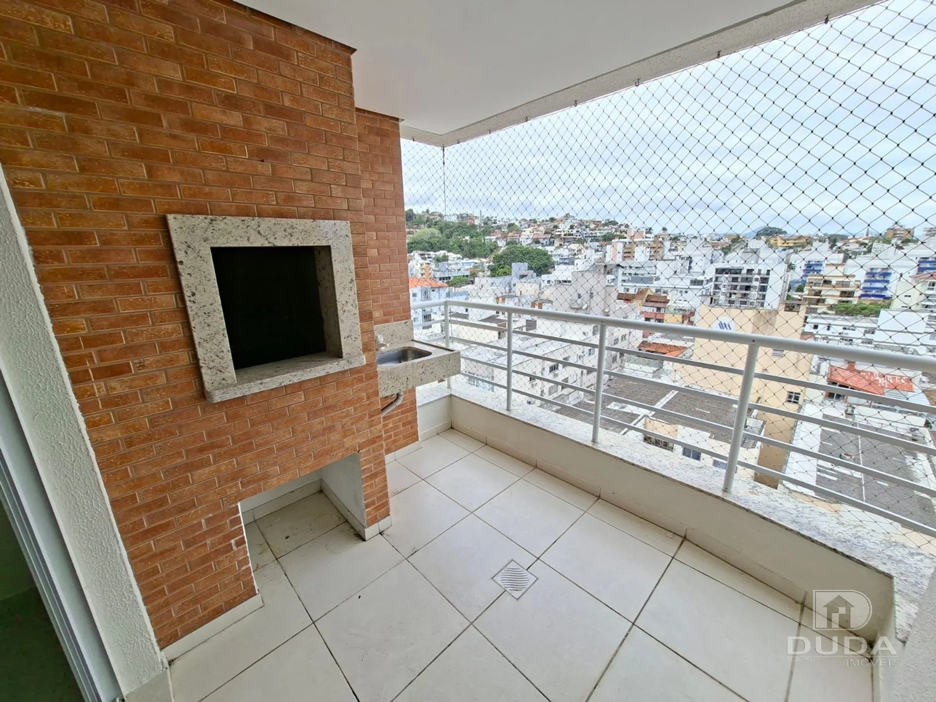 Apartment on the 10th floor with floor-to-ceiling windows — photo 34