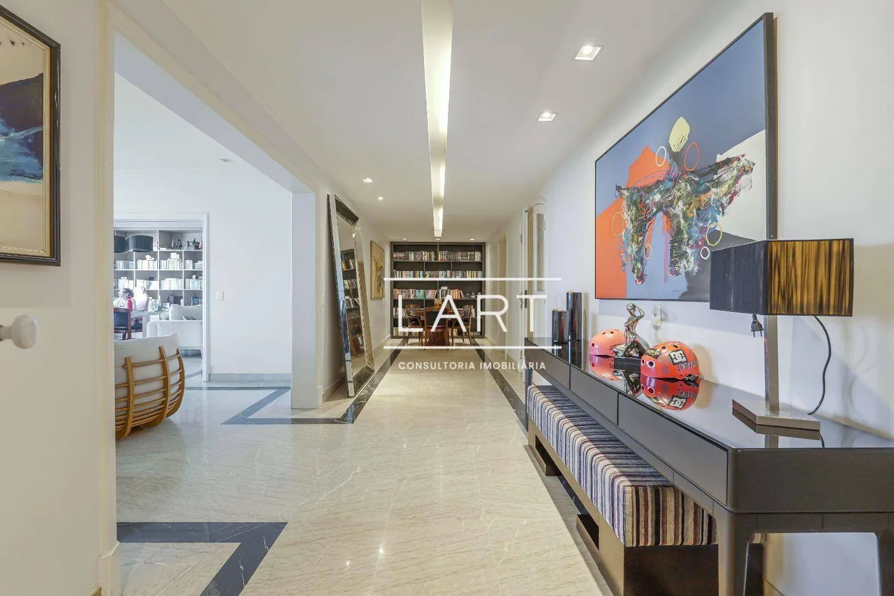 4-bedroom apartment with 453 m² and shared elevator — photo 17
