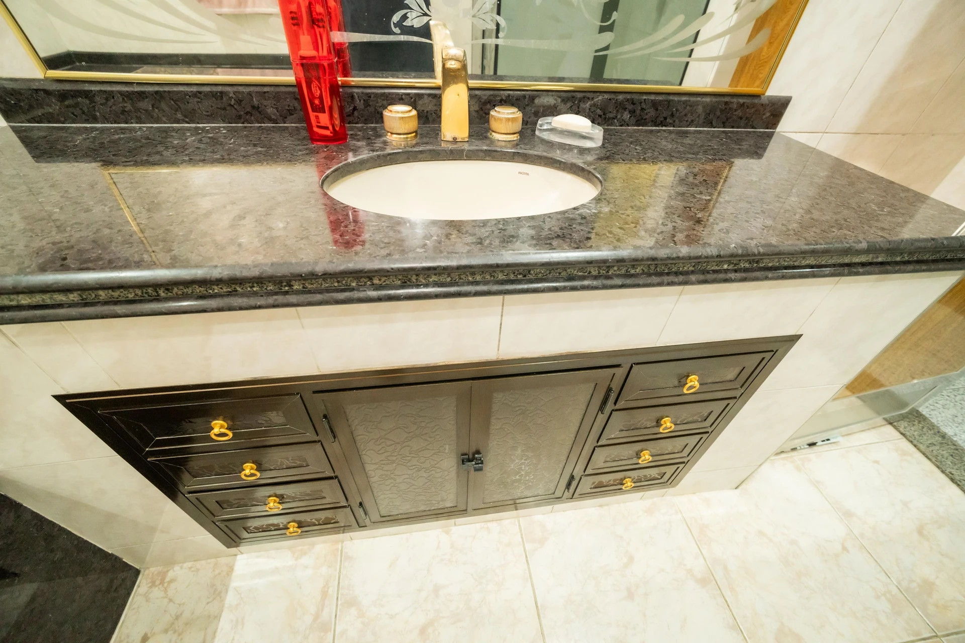 Furnished house, 449 m², with a jacuzzi — photo 13