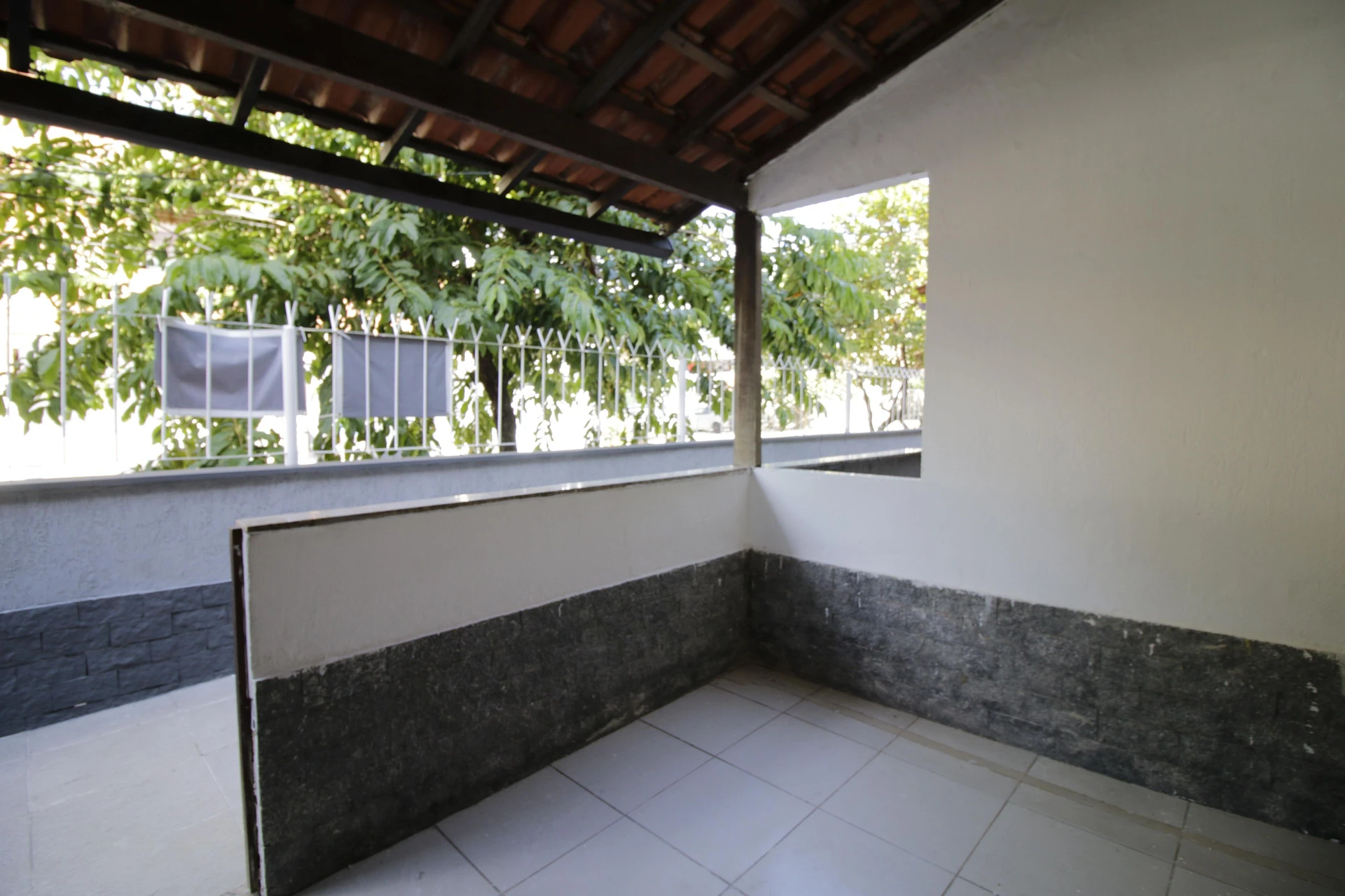 Casa sem mobília com 2 quartos e varanda — photo 6