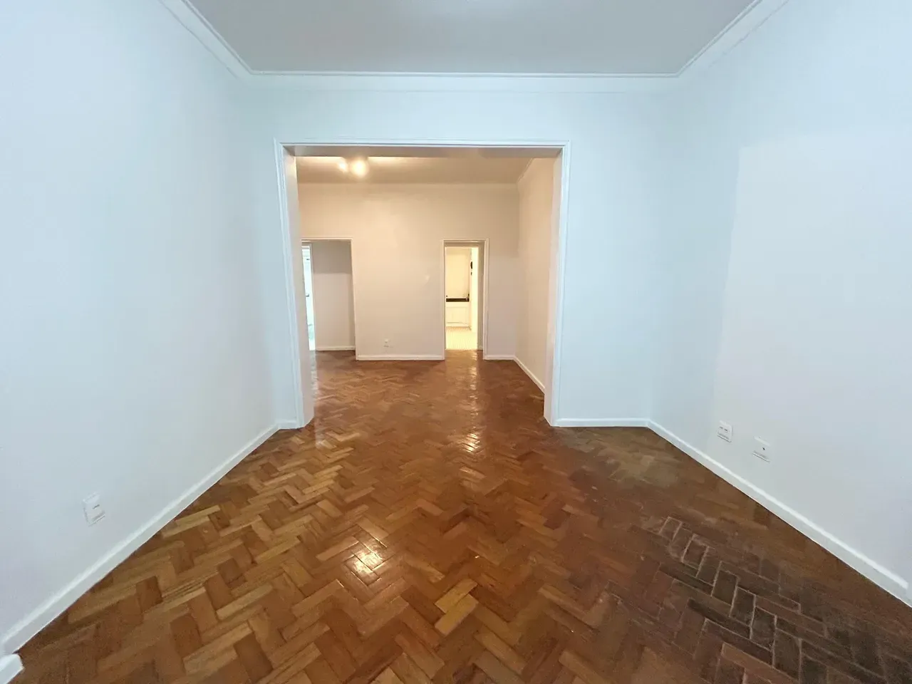 122 m² apartment with 3 bedrooms and enclosed balcony — photo 16