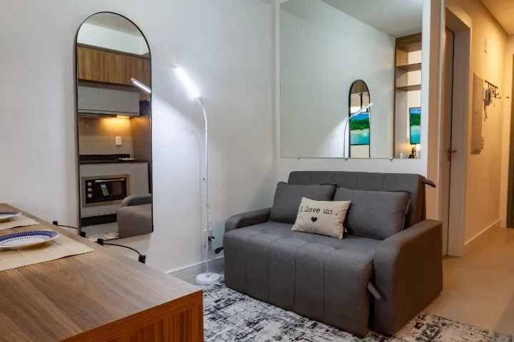 Furnished studio, 31 m², with a home office — photo 4