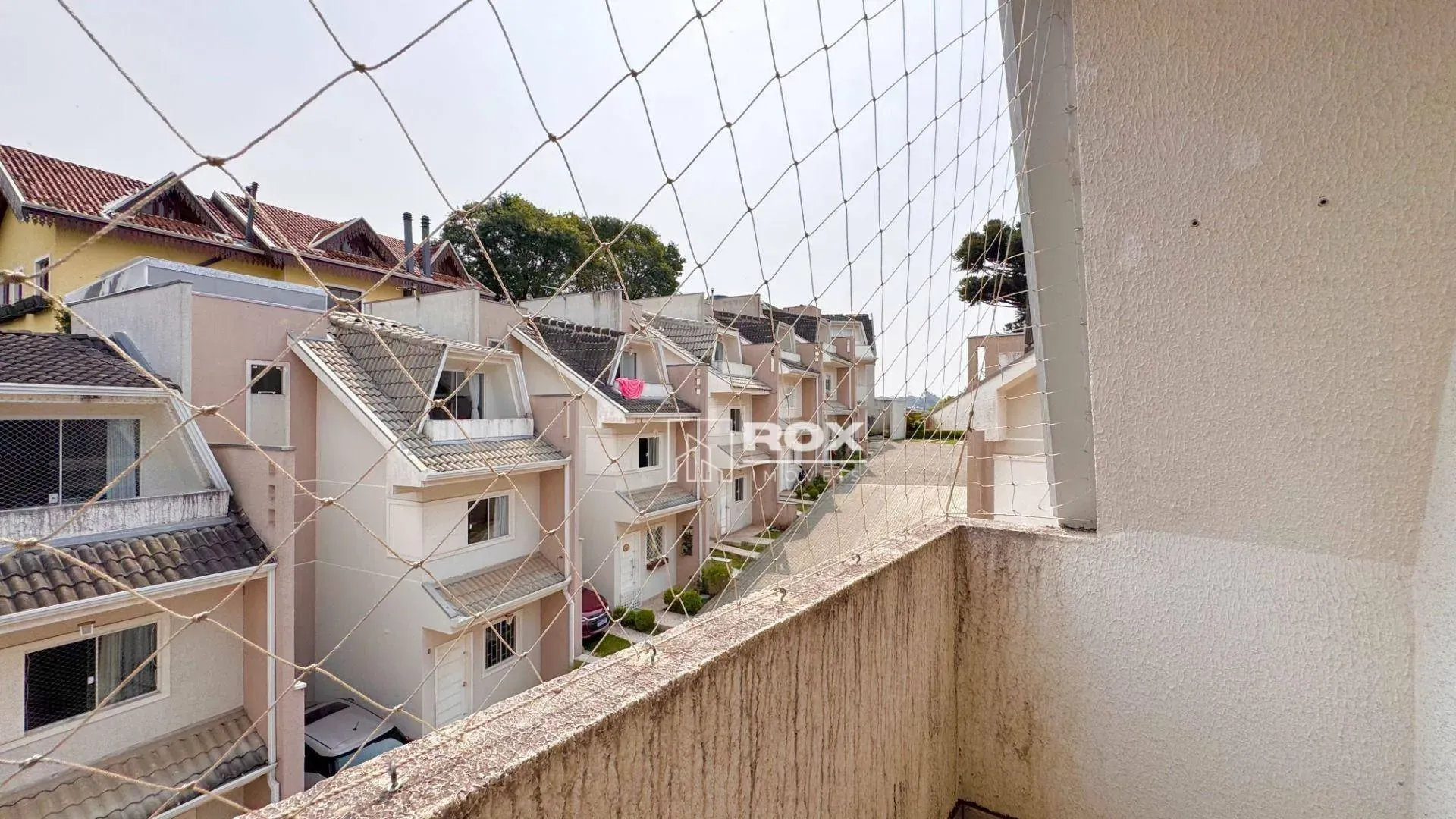 3-bedroom house with a garden in Curitiba — photo 37