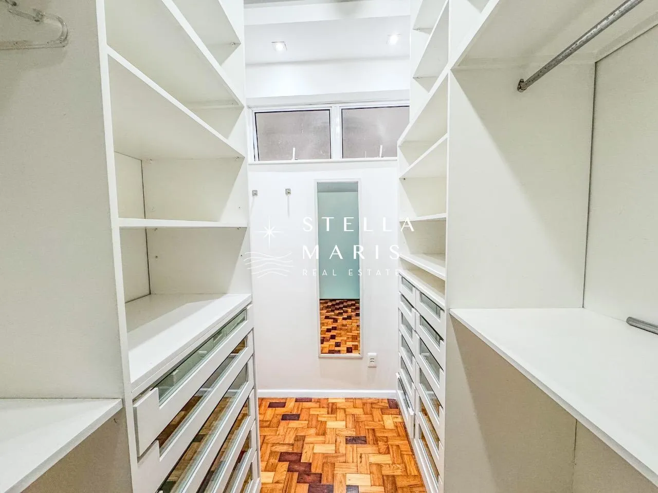 4-bedroom, 5-bath apartment with 1 parking space — photo 10