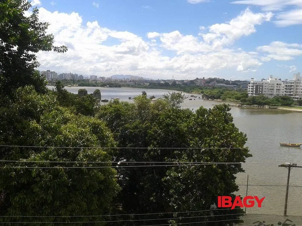 Apartment, 60 m², with a water view — photo 36