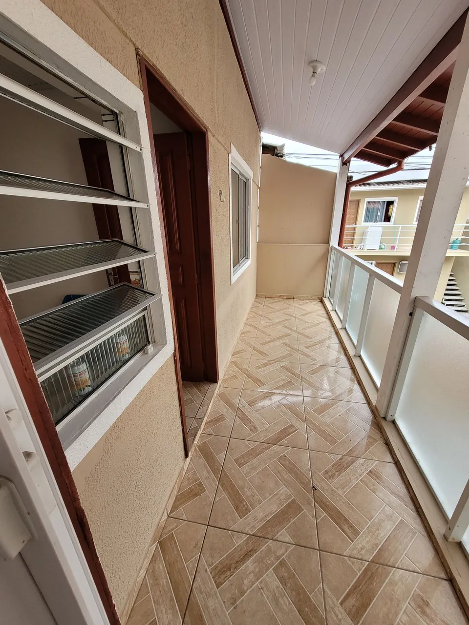 Furnished studio with 1 bedroom and a balcony — photo 5