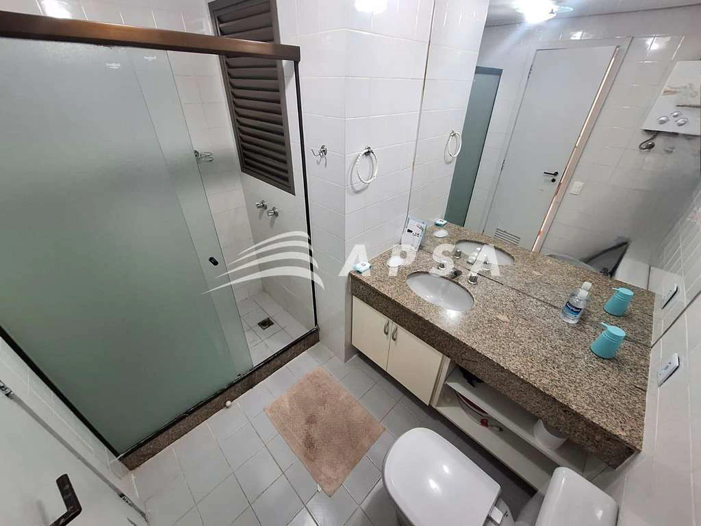 Furnished 1-bedroom apartment with an equipped kitchen — photo 2