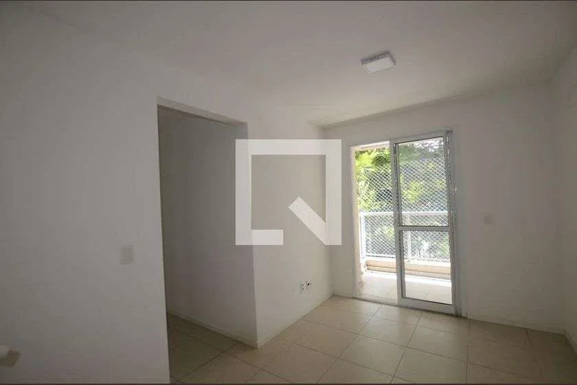 4-bedroom apartment in a building with a gym — photo 24