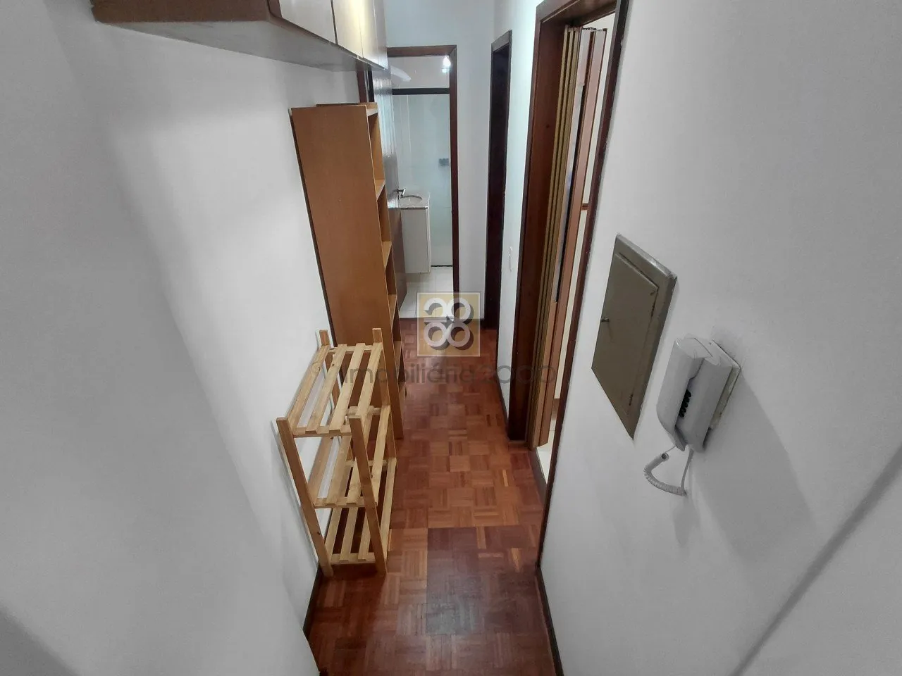 1-bedroom apartment with 1 parking space and 75 m² — photo 7