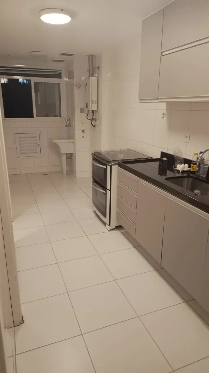 Rental apartment with 110 m², 3 bedrooms and 3 baths — photo 2