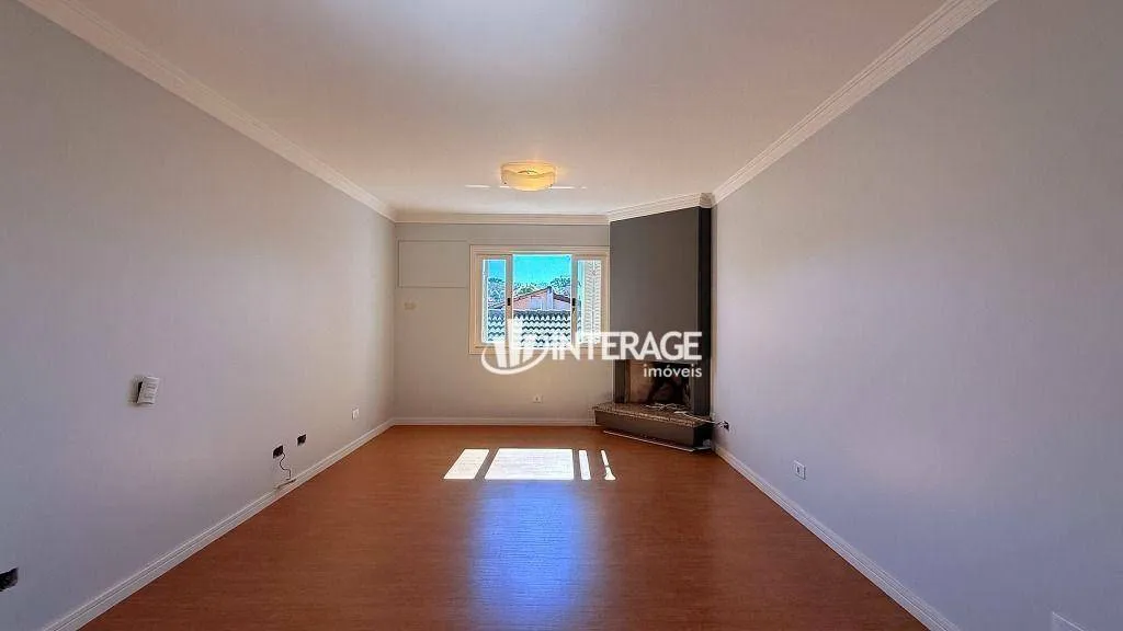 Condo house with private garden and laundry area — photo 49