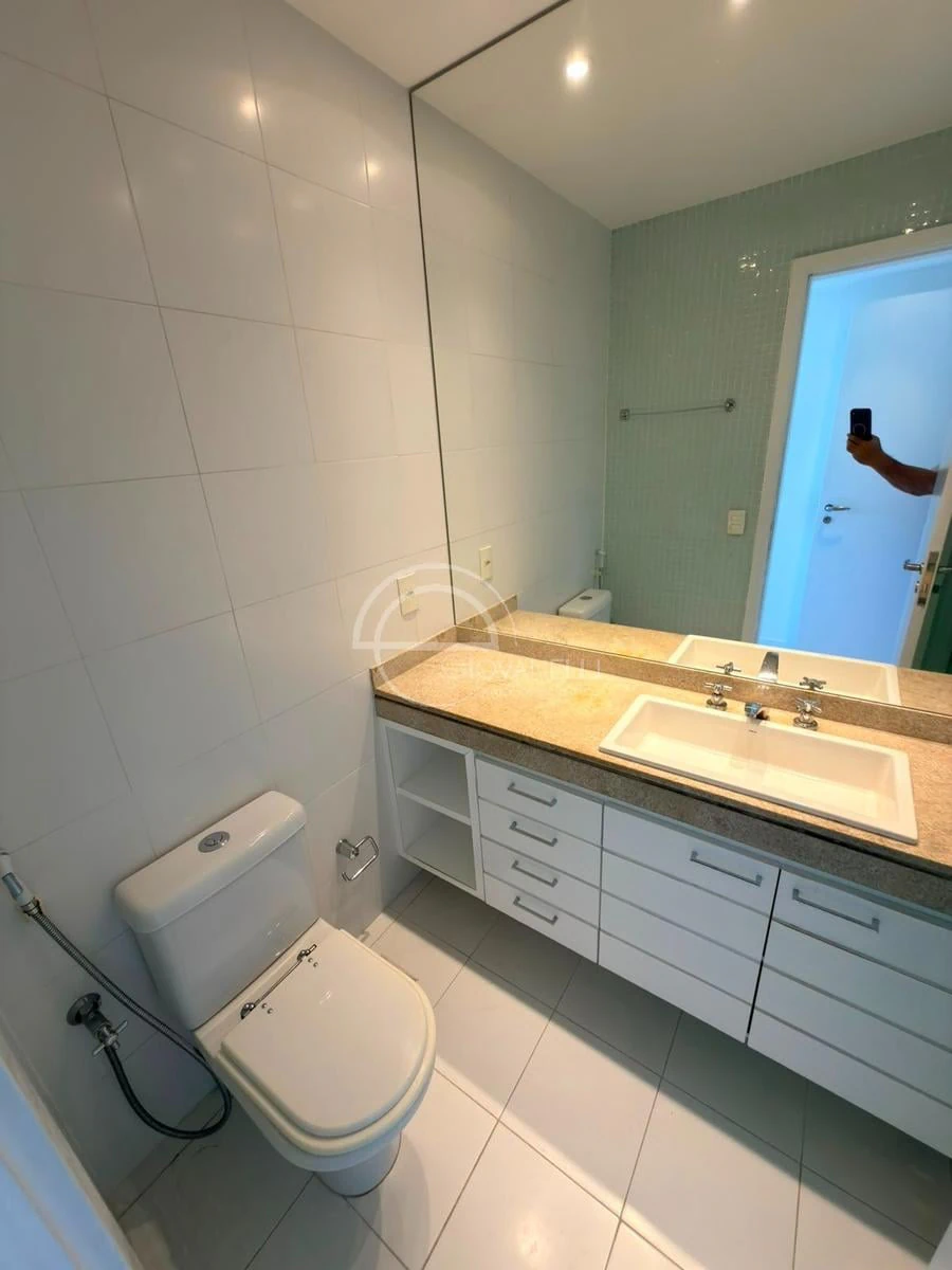 Apartamento de 4 suítes com 233 m² e 3 vagas — photo 24