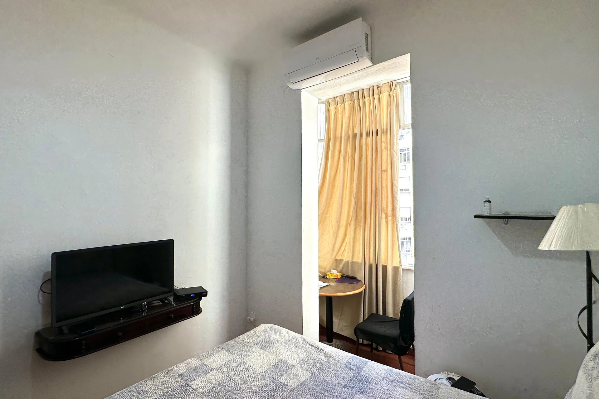 Furnished apartment with 3 bedrooms and a balcony — photo 39